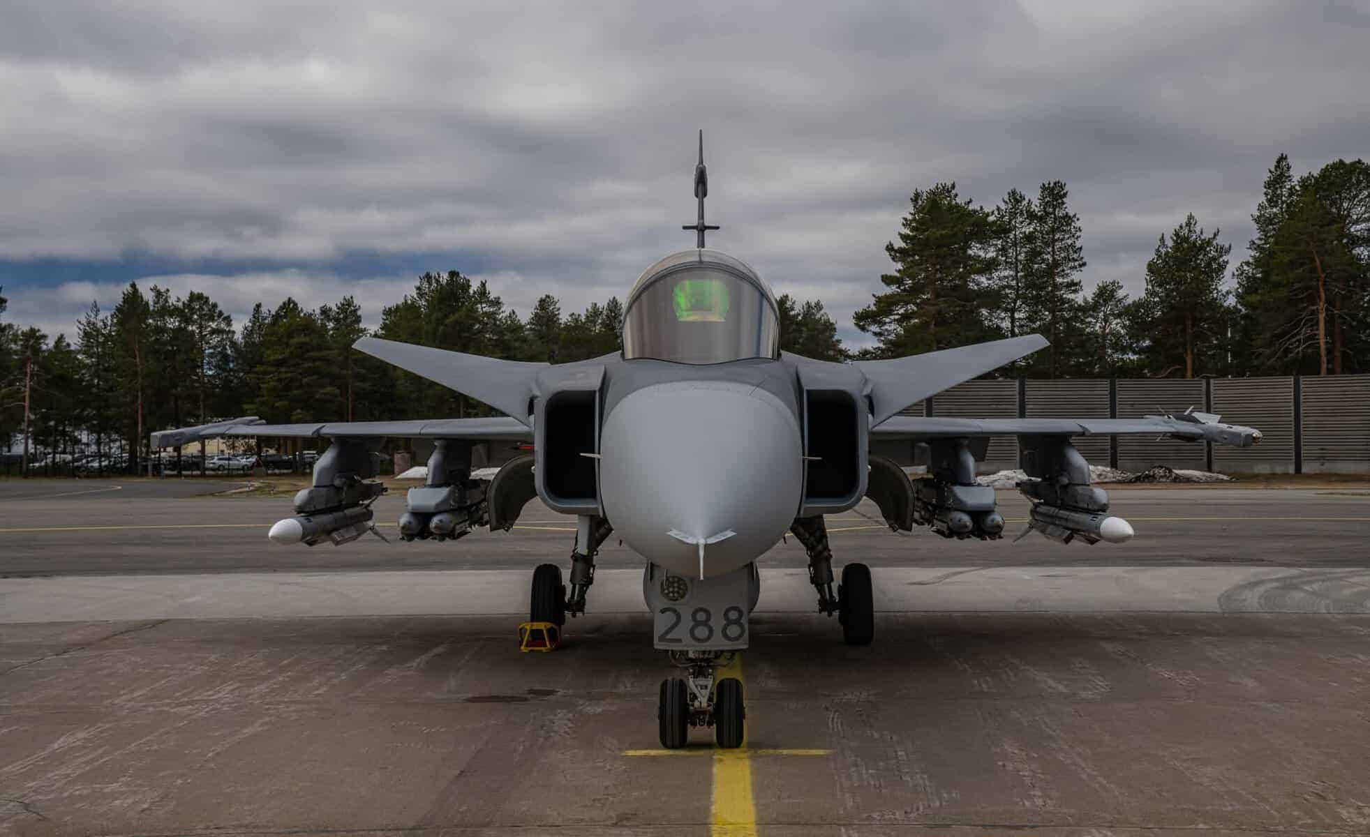 Gripen for Ukraine: Ukrainian Air Force Pilots Already Training on Swedish Fighters