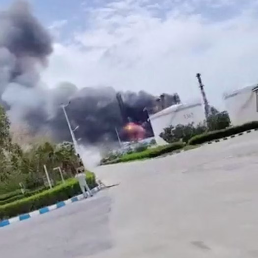 Fire at an oil refinery on Lavan Island in Iran, April 2026. Photo credits: Reuters