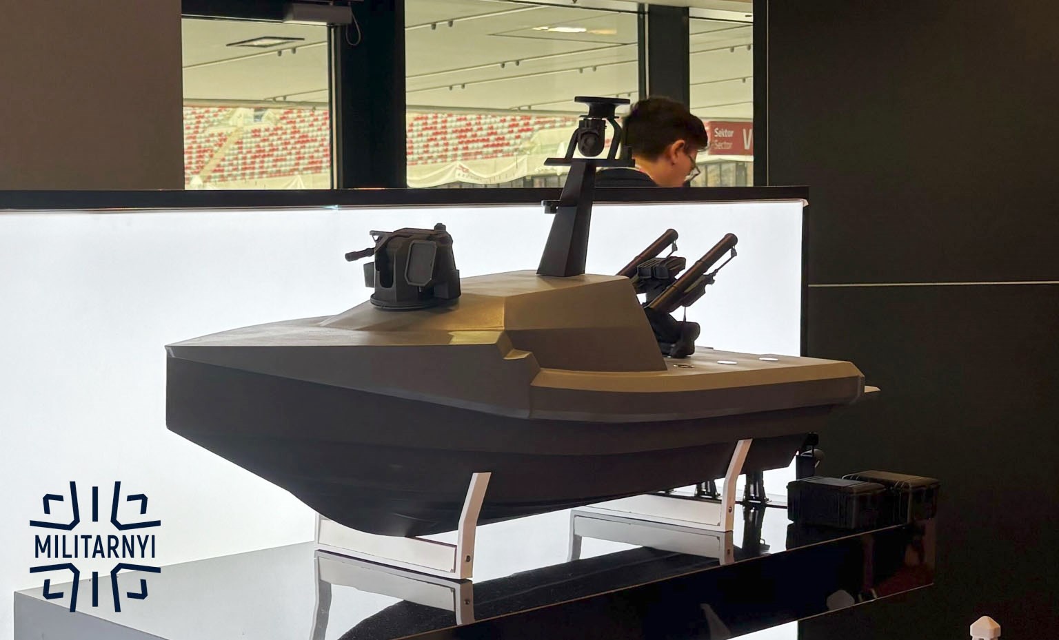 У Польщі представила дрон-катер USV-MXV-1 здатний збивати авіацію і уражати об’єкти