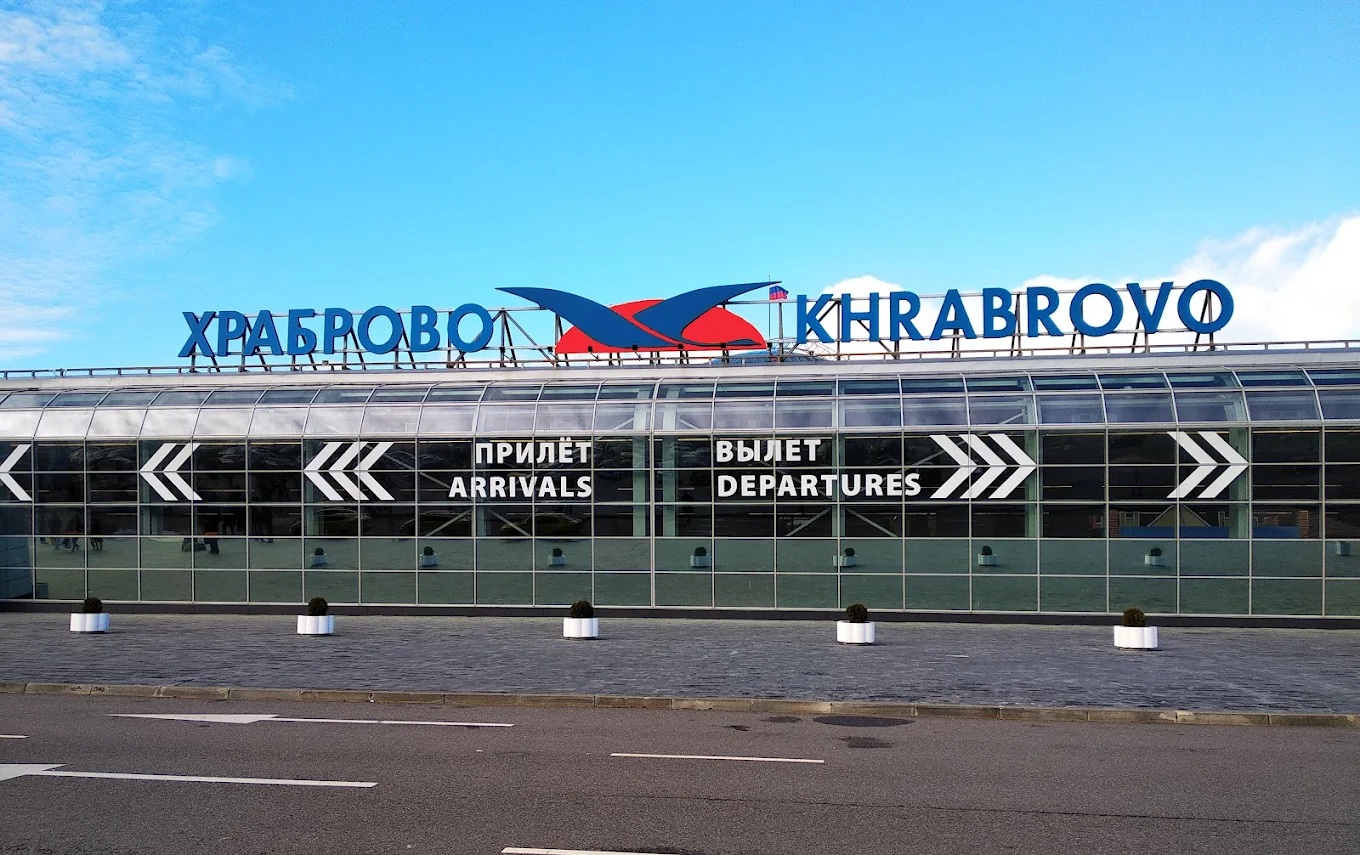 Дрони дісталися Калінінграда: аеропорт “Храброво”  вперше зупинив роботу