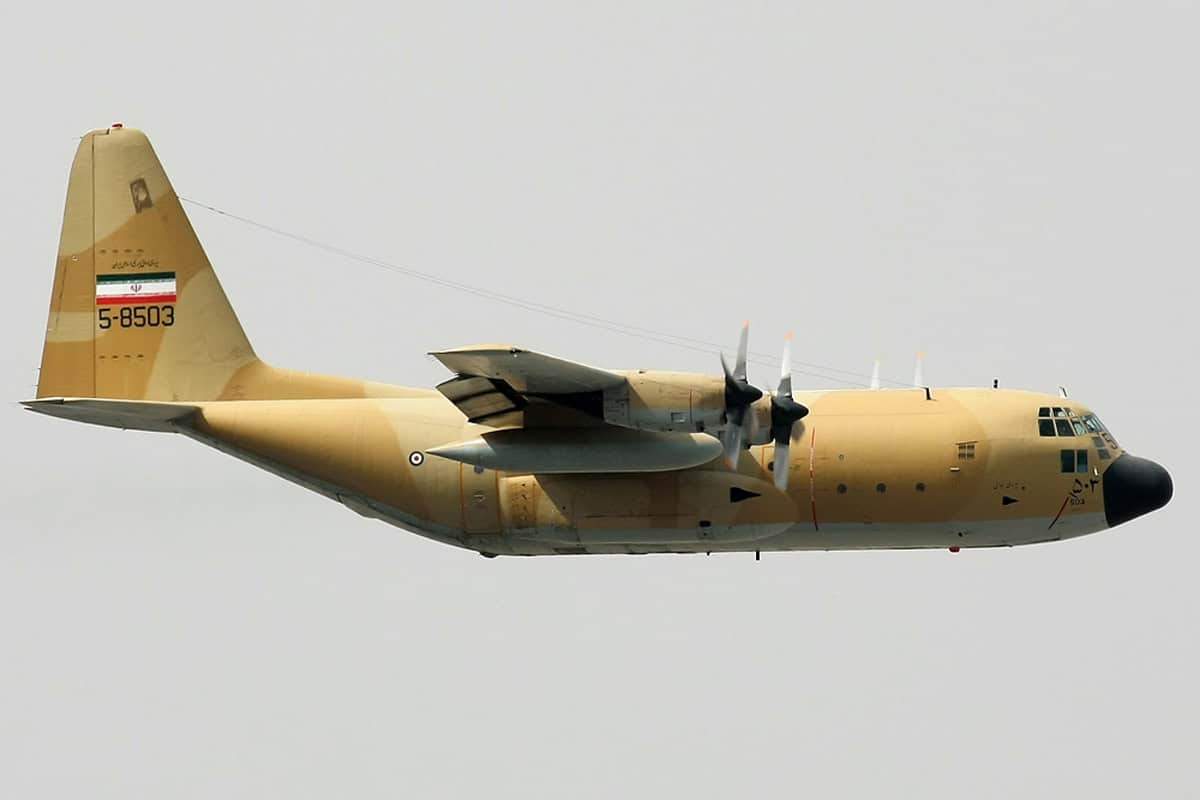 Пакистан міг приховувати іранські військові літаки на своїх аеродромах — CBS News
