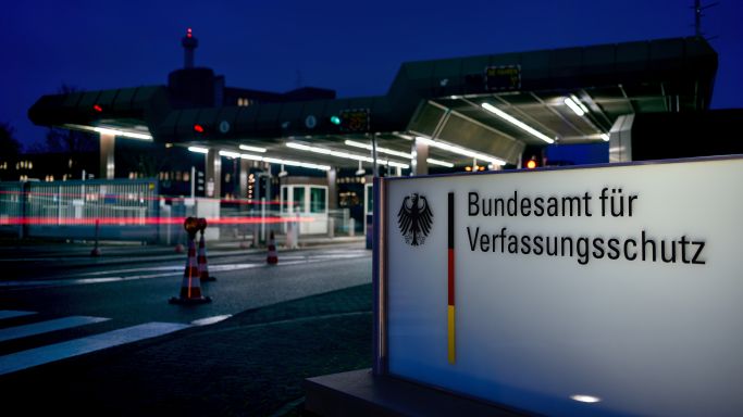German Intelligence Agency Selects French Software ChapsVision for Data Analysis Over American Palantir