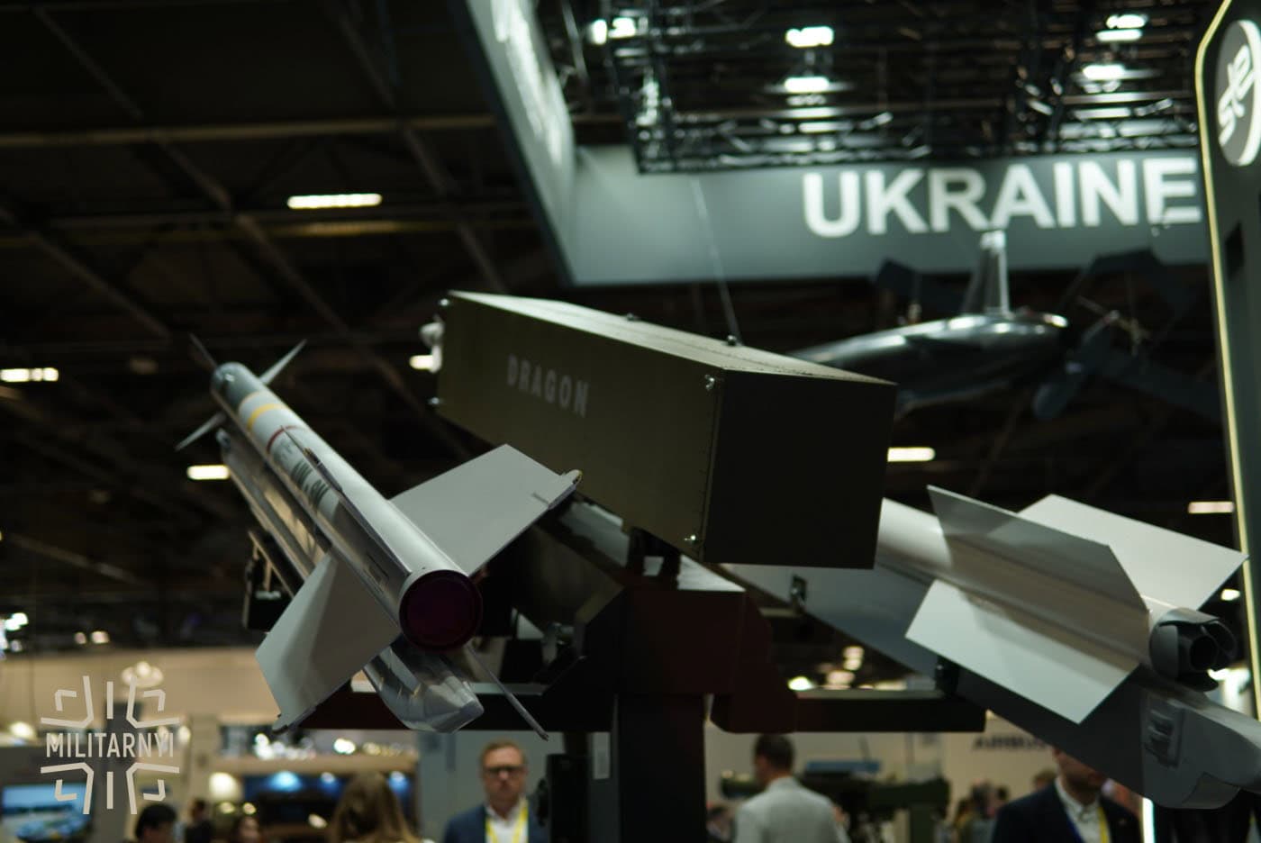 A Ukrainian-made DRAGON air defense system armed with R-60 (AA-8 Aphid), R-73 (AA-11 Archer), and AIM-9M Sidewinder missiles on display at the Eurosatory exhibition in Paris, June 2026. Photo credits: Militarnyi
