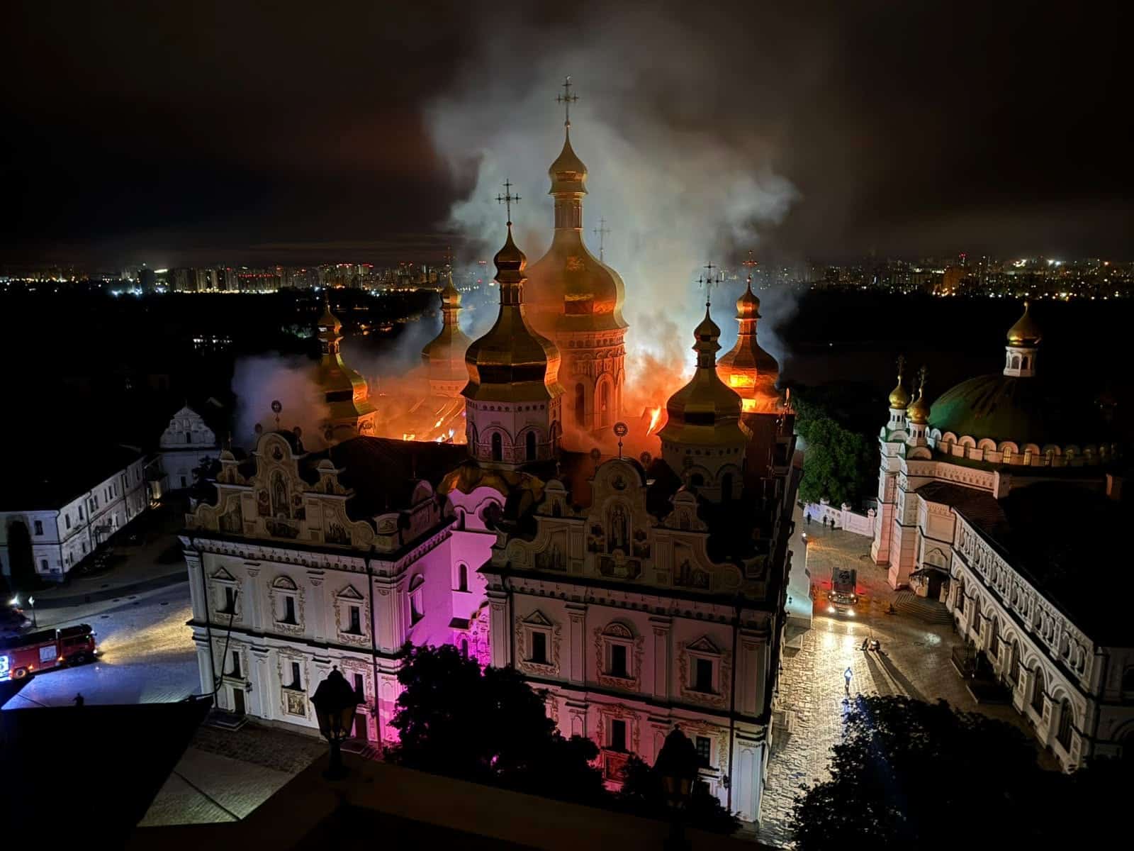 Russia Targets Ukraine’s Cultural Landmarks: Lavra, Dovzhenko Film Studios, and Mystetskyi Arsenal Ablaze