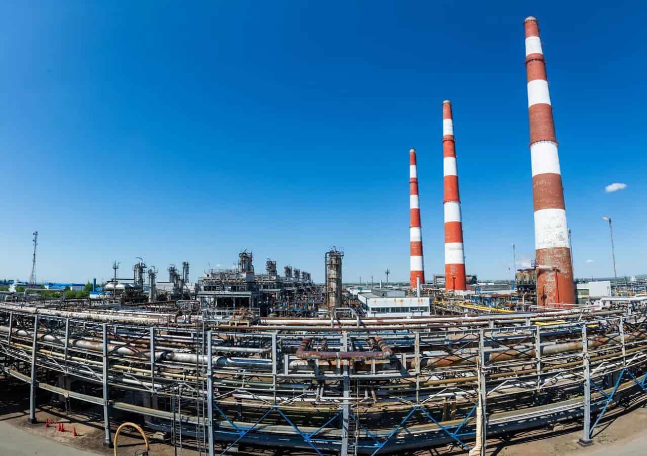 Дрони уразили газопереробний завод у російському Оренбурзі