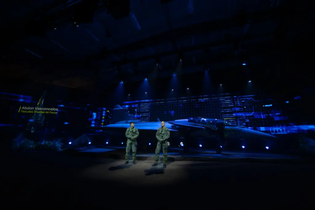 Перший Gripen F для Бразилії