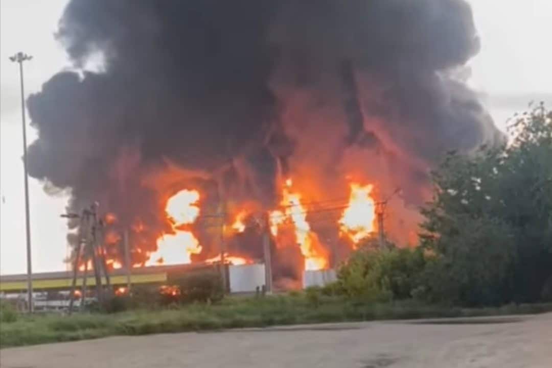 Ukrainian Drone Strike Destroys Most Storage Tanks at Ust-Labinsk Oil Depot