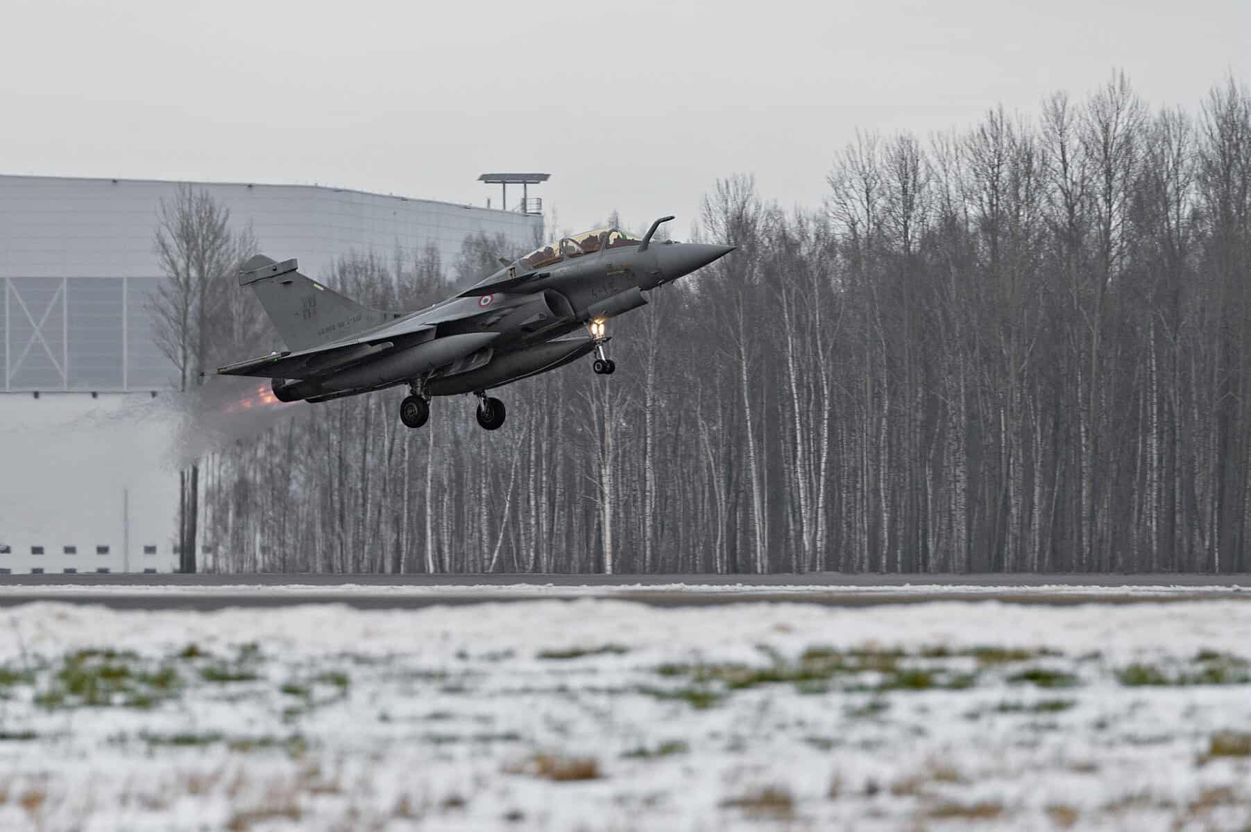 Французькі Rafale перехопили шість російських літаків у межах Baltic Air Policing