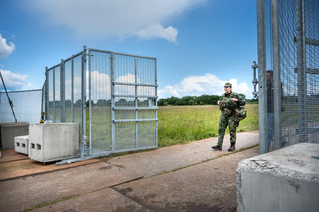 The Netherlands Prepare to Hold Thousands of Russian Prisoners of War in the Event of War