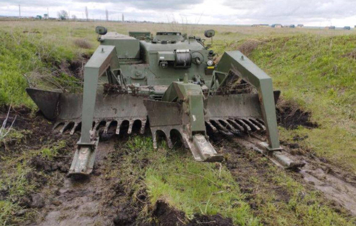 Wisent 1 armored mine clearance vehicle of the Ukrainian military. 2023, Ukraine. Photo credits: @Osinttechnical