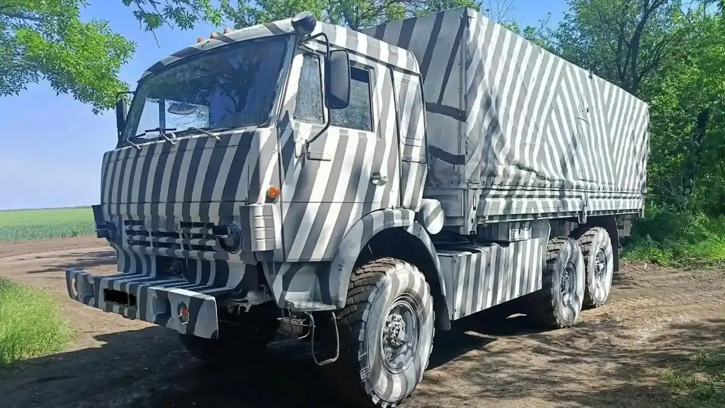 Росіяни використали камуфляж Dazzle часів Першої світової для захисту від дронів з ШІ