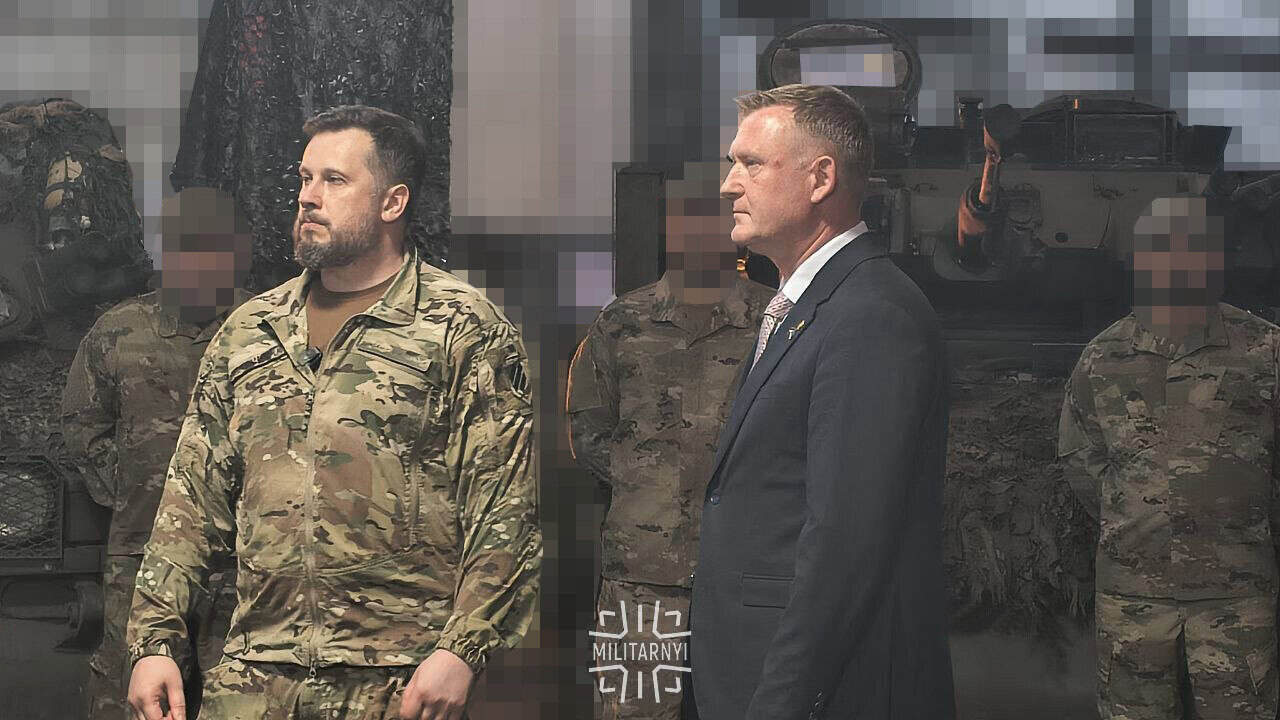Командир 3-го АК Андрій Білецький та міністр оборони Латвії Райвіс Мелніс. Червень 2026 року. Фото: Мілітарний