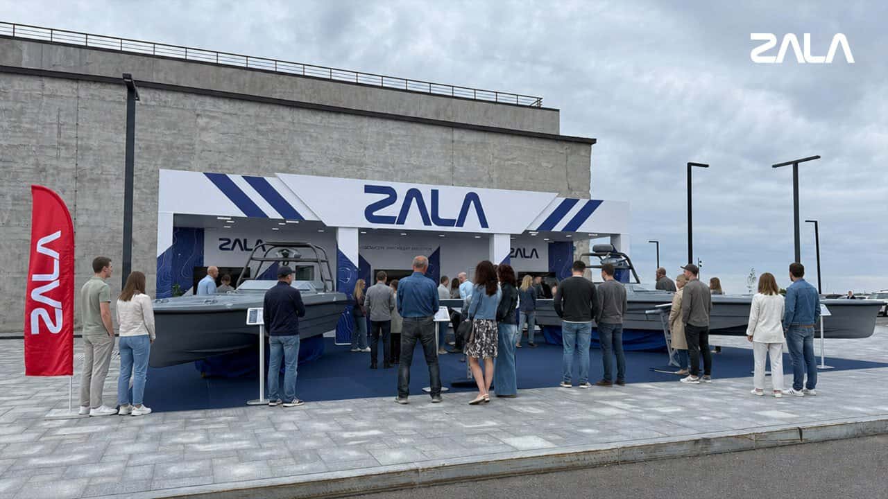 Російський безпілотний катер «КАМА» на виставці «ФЛОТ-2026». 10 червня 2026 року. Фото: ZALA