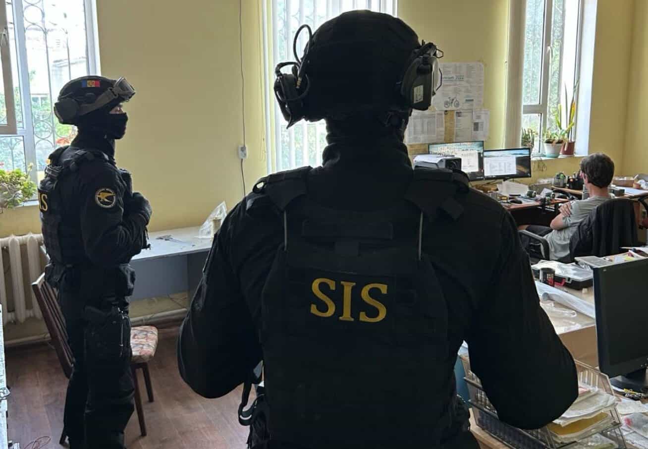 З Молдови до Росії вивозили компоненти для літаків Як-130 та Су-27
