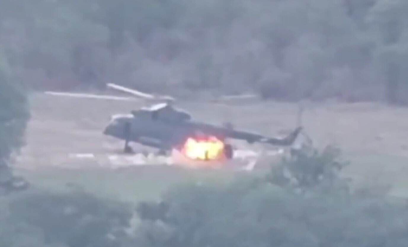 У М’янмі FPV-дрон уразив гелікоптер Ми-17 військової хунти