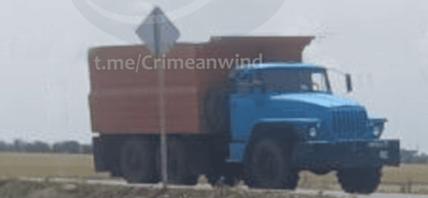 Russians Begin Masking Military Trucks as Civilian Vehicles Due to Constant Drone Attacks
