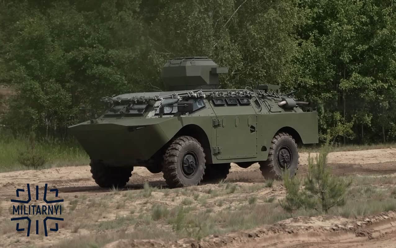 Український безпілотний БРДМ-2М від компанії «АрмСпецТехнологія». Липень 2026. Кадр з відео Мілітарного