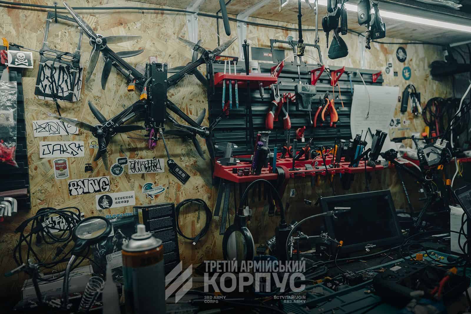 Майстерня БПЛА в Третьому армійському корпусі