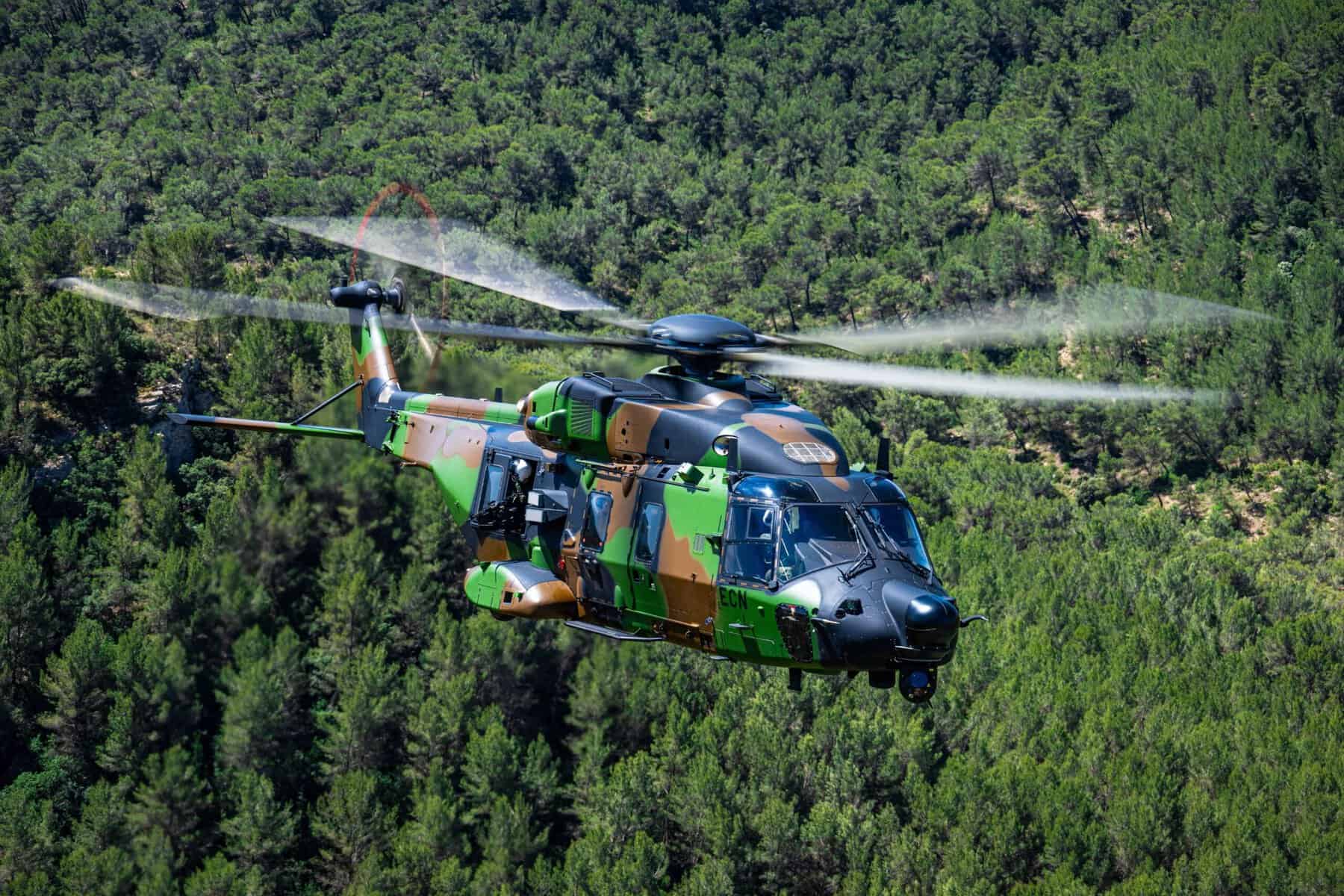 Франція отримала перший гелікоптер NH90 для спецпризначенців