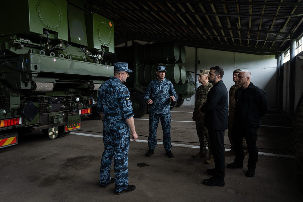 Моряки показали Зеленському ракетний комплекс NSM – про їх отримання не повідомляли