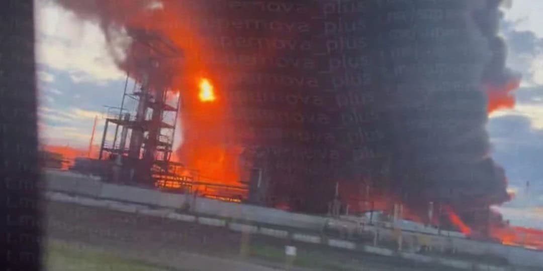 Drones Attack Oil Refinery in Russia’s Ulyanovsk Region