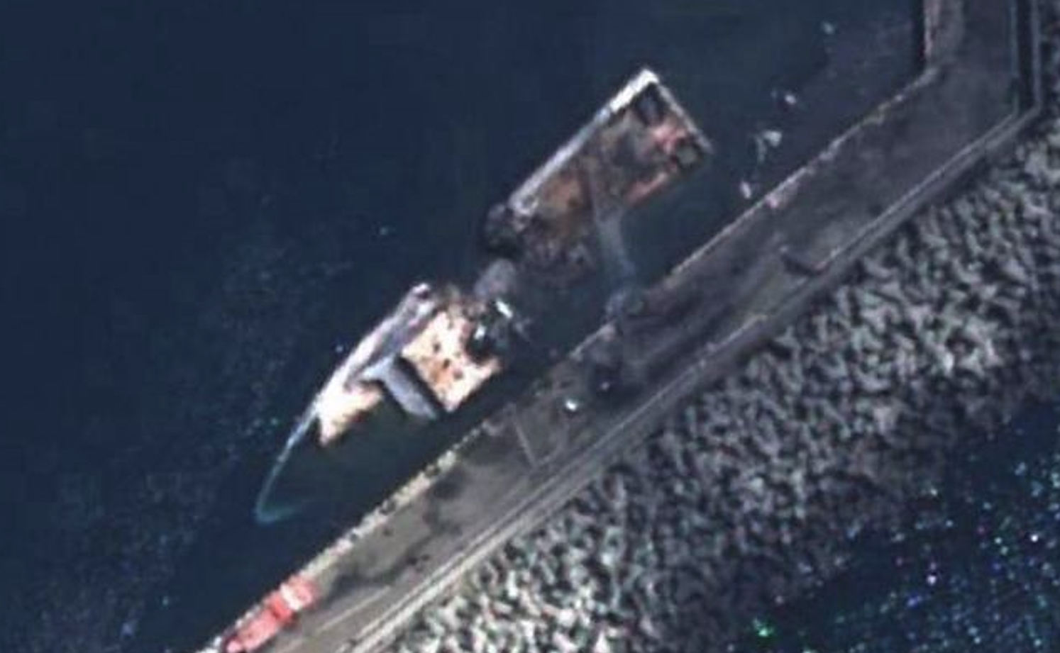 Russian Ship Izumrud Suffers Large Hull Breach After Drone Strike