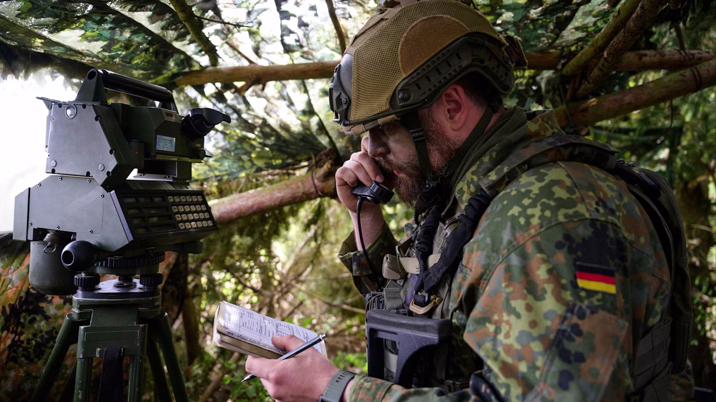 Німеччина збільшує оборонні видатки напередодні саміту НАТО