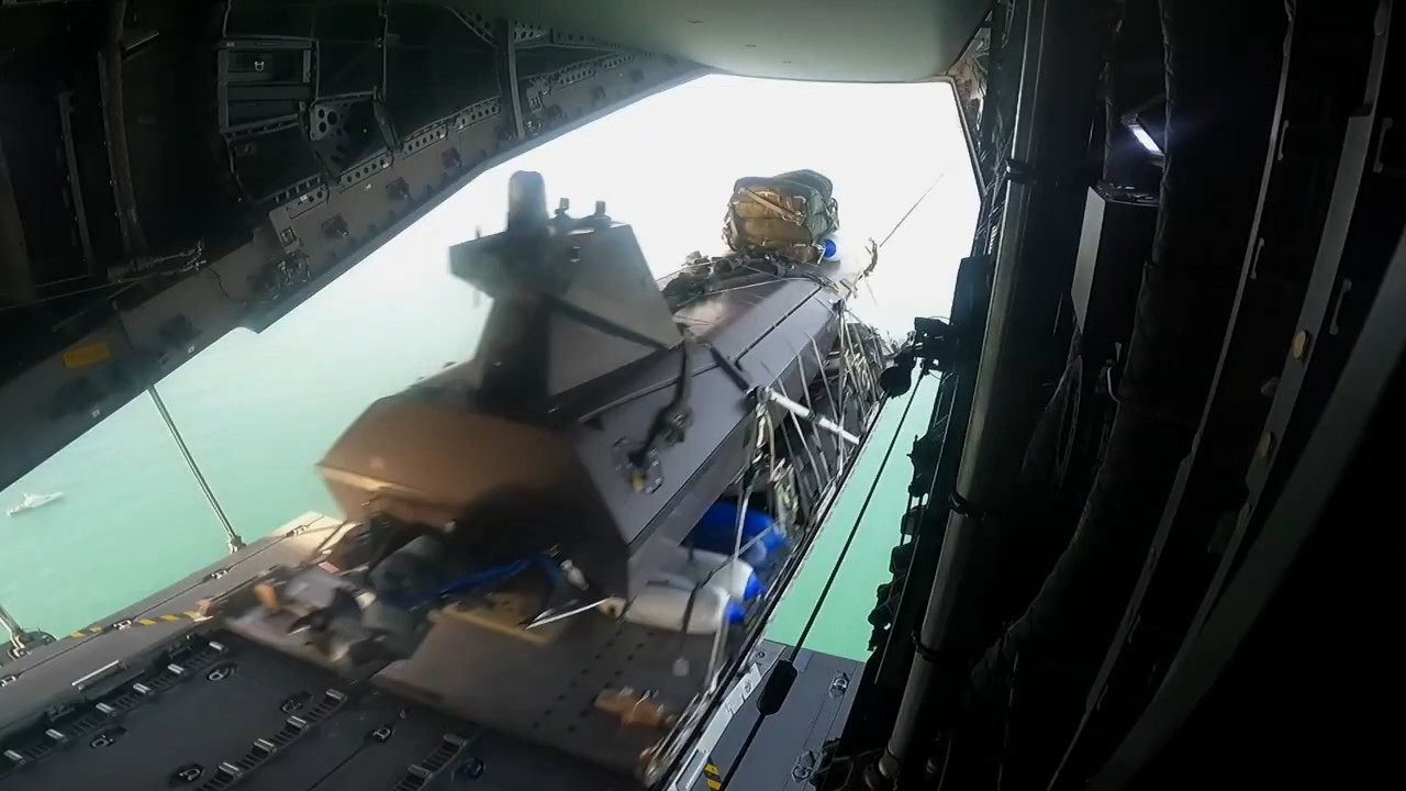 A First in History: The British Deployed a K3 SCOUT Maritime Drone from an Aircraft