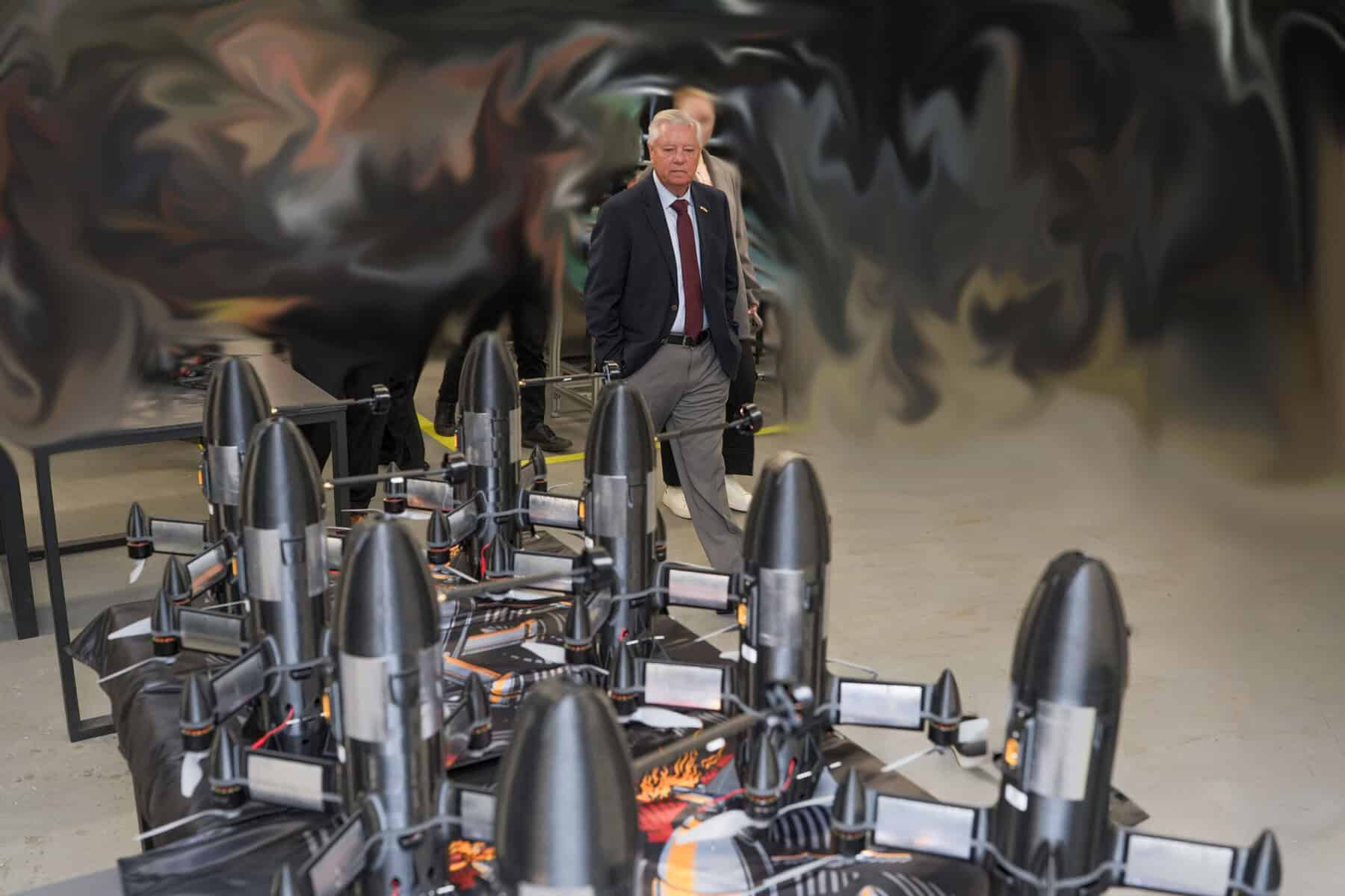 Lindsey Graham: Ukraine is Ready to Assist USA With Drones