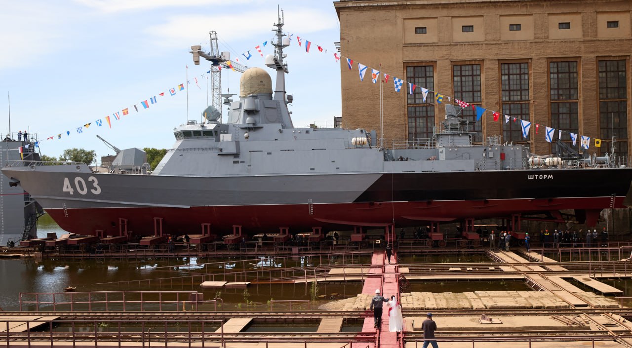 Росіяни спустили на воду малий ракетний корабель «Шторм» проєкту «Каракурт»