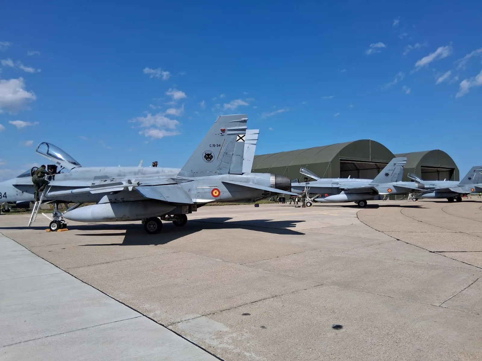 Іспанський Hornet збив дрон над Румунією, який залетів із Молдови