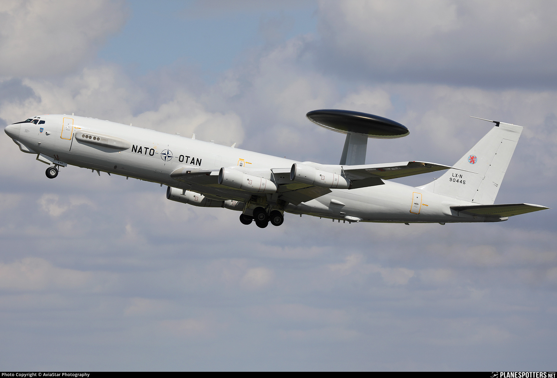NATO Surveillance Aircraft Conduct Simultaneous Missions Near Belarus and Russia