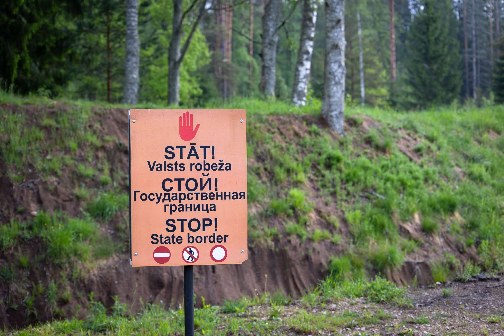 Latvia Closes Last Border Crossing With Belarus After Over 9,000 Illegal Entry Attempts