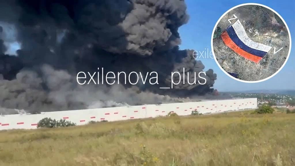 Дрони атакували Wildberries у Новосемейкіно біля якого намалювали прапор РФ і ZV