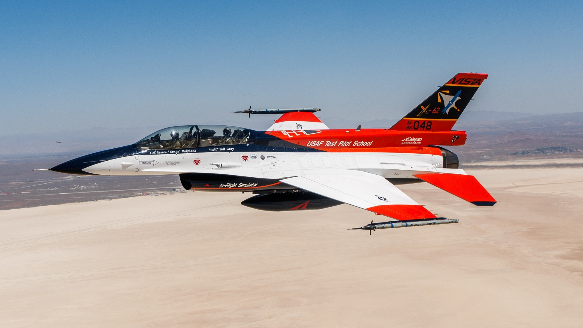 У США літак X-62 VISTA  керований ШІ здійснив 27 автономних перехоплень