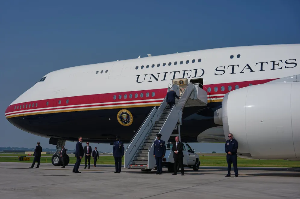 Загроза вбивства Трампа спричинила операцію  в якій Air Force One був використаній як приманка