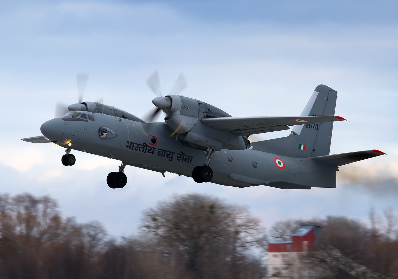 Індія шукає заміну Ан-32 та купує 150 навчальних літаків