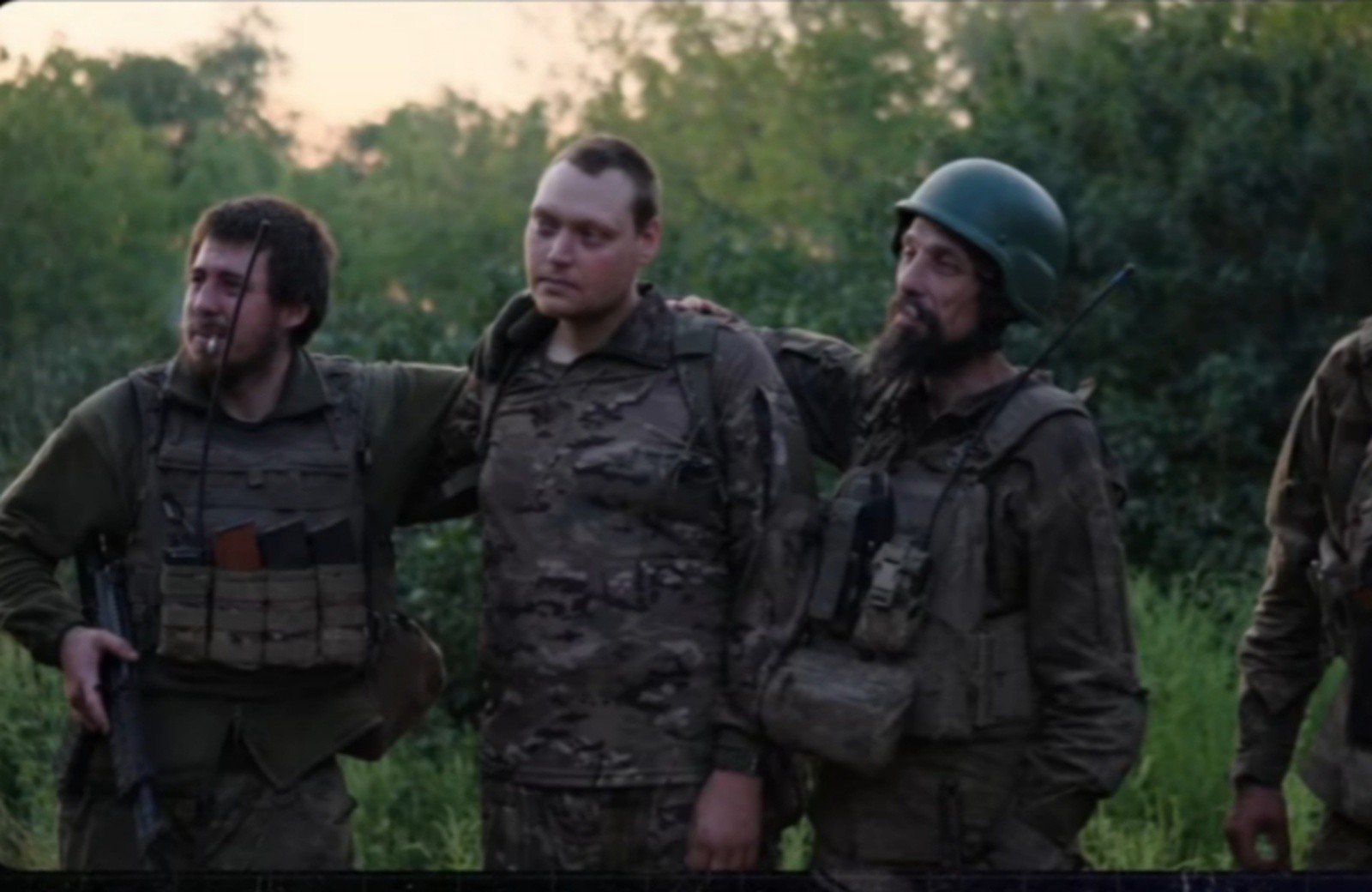 Бійці 61-ї бригади після 100 днів оборони позиції полонили окупанта під час виходу