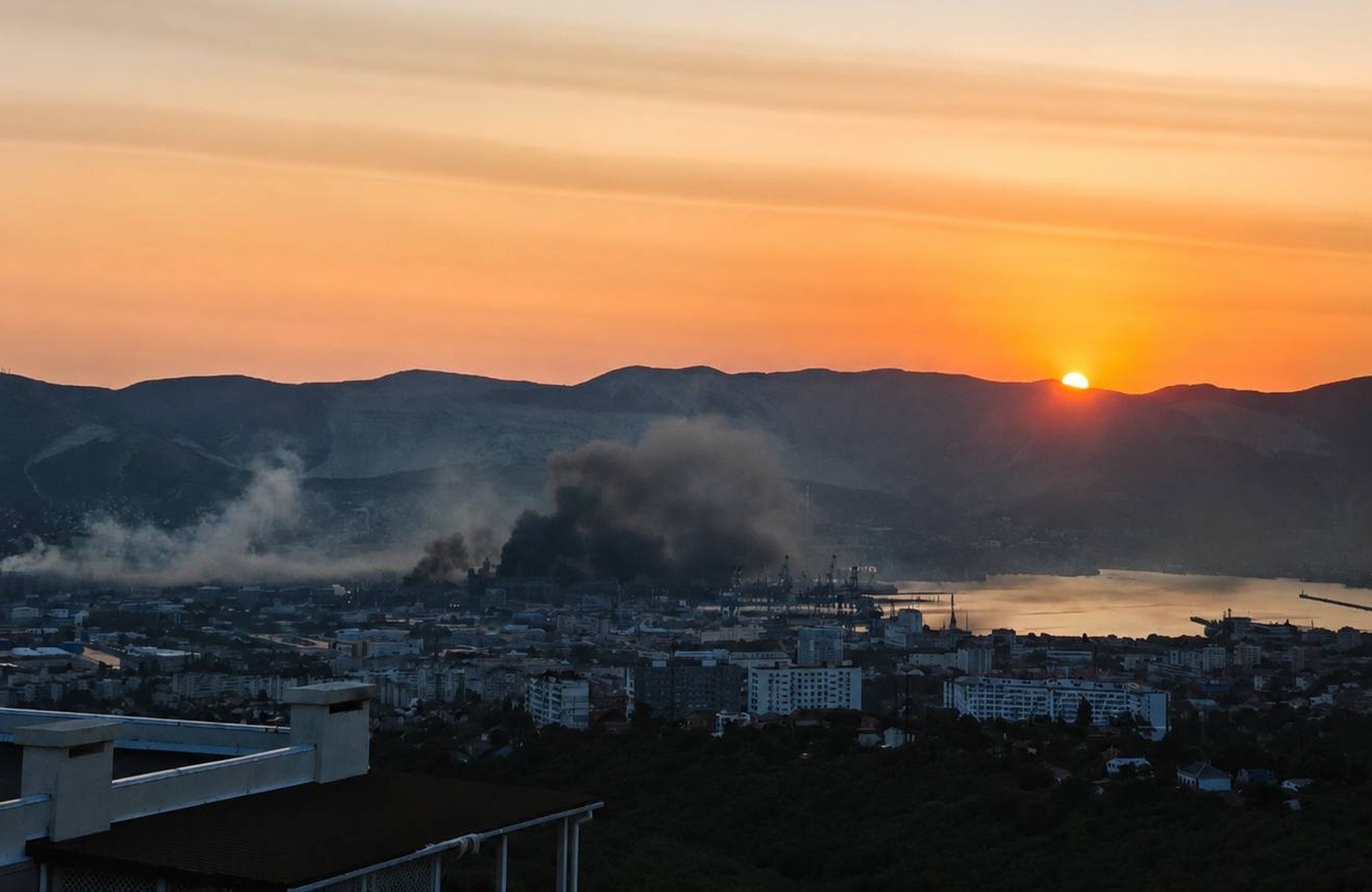 Drones Attack Oil Terminal and Naval Base in Novorossiysk