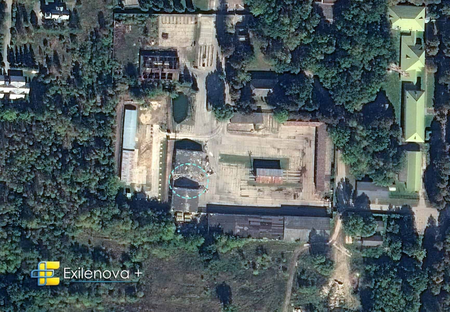 Building of Russian military unit 23857 (856th Guards Self-Propelled Artillery Regiment) damaged in a strike on September 22, 2026, in Pochep, Bryansk region. Satellite image by Exilenova+