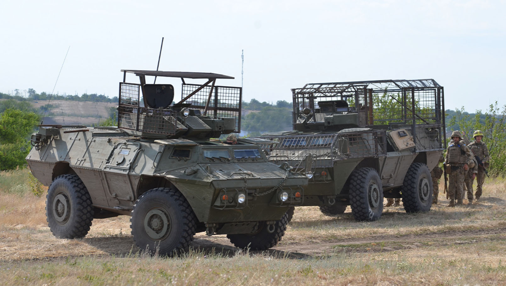 «Скеля» розробляє дрон на базі БТР М1117
