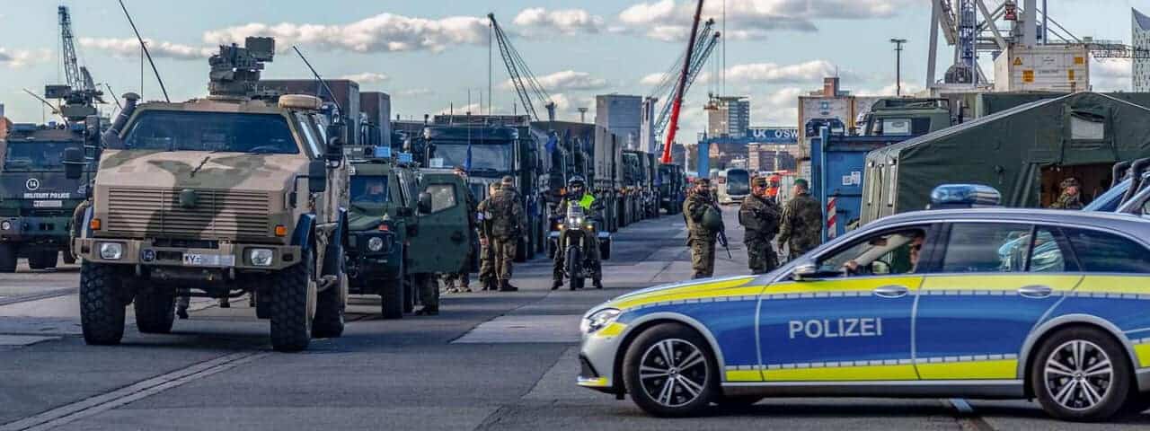 Bundeswehr Conducted Troop Transfer Drills to NATO’s Eastern Flank in Hamburg