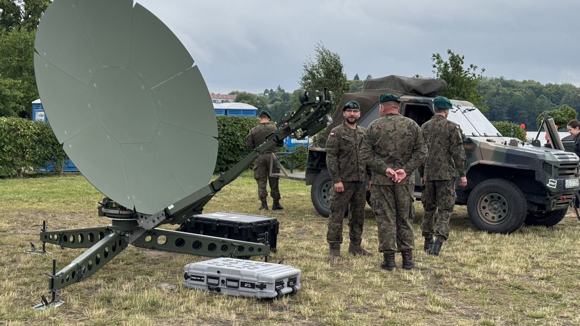 PGZ та ICEYE створять для Польщі військовий «аналог Starlink»