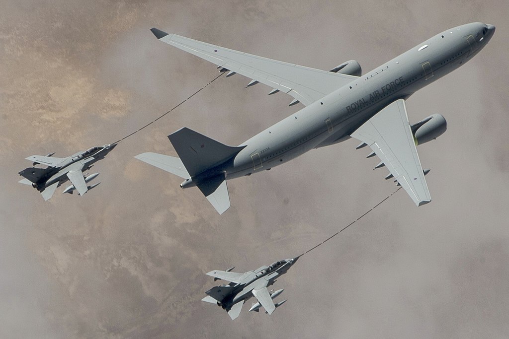 UK to Provide Air-to-Air Refuelling Aircraft to Support Saudi Jets Against Houthi Attacks