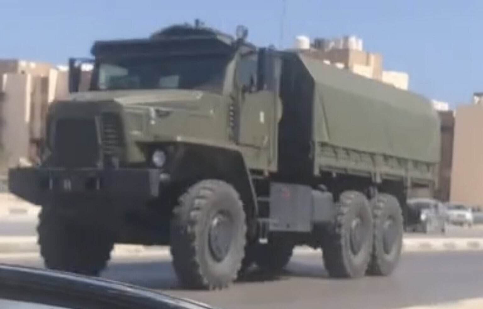 Новий російський конвой прибув до Лівії з військовою технікою