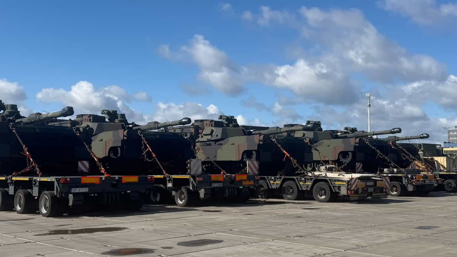 Польща отримала нову партію танків M1A2SEPv3 Abrams