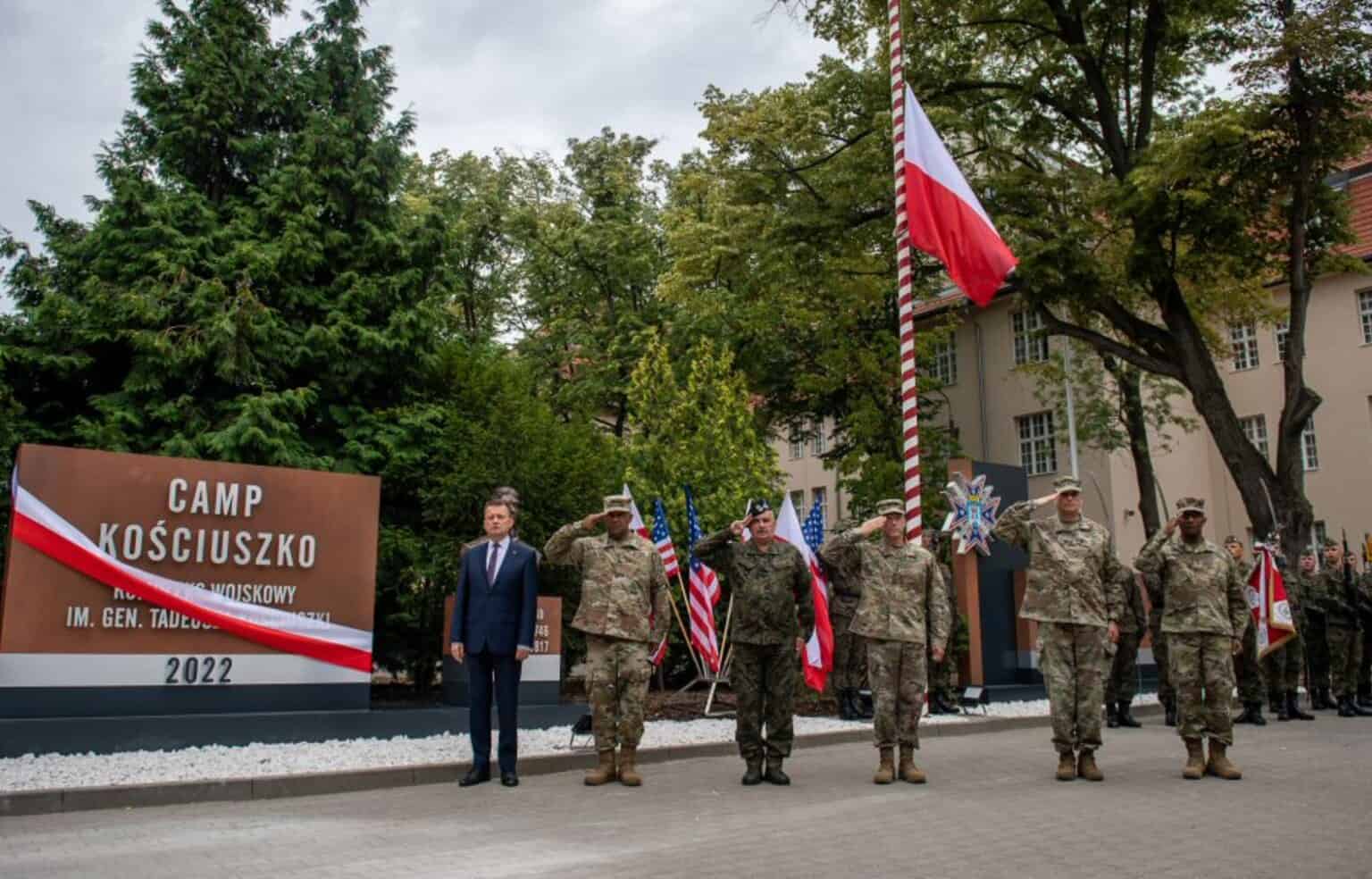 Трамп анонсував нову військову базу США на території Польщі