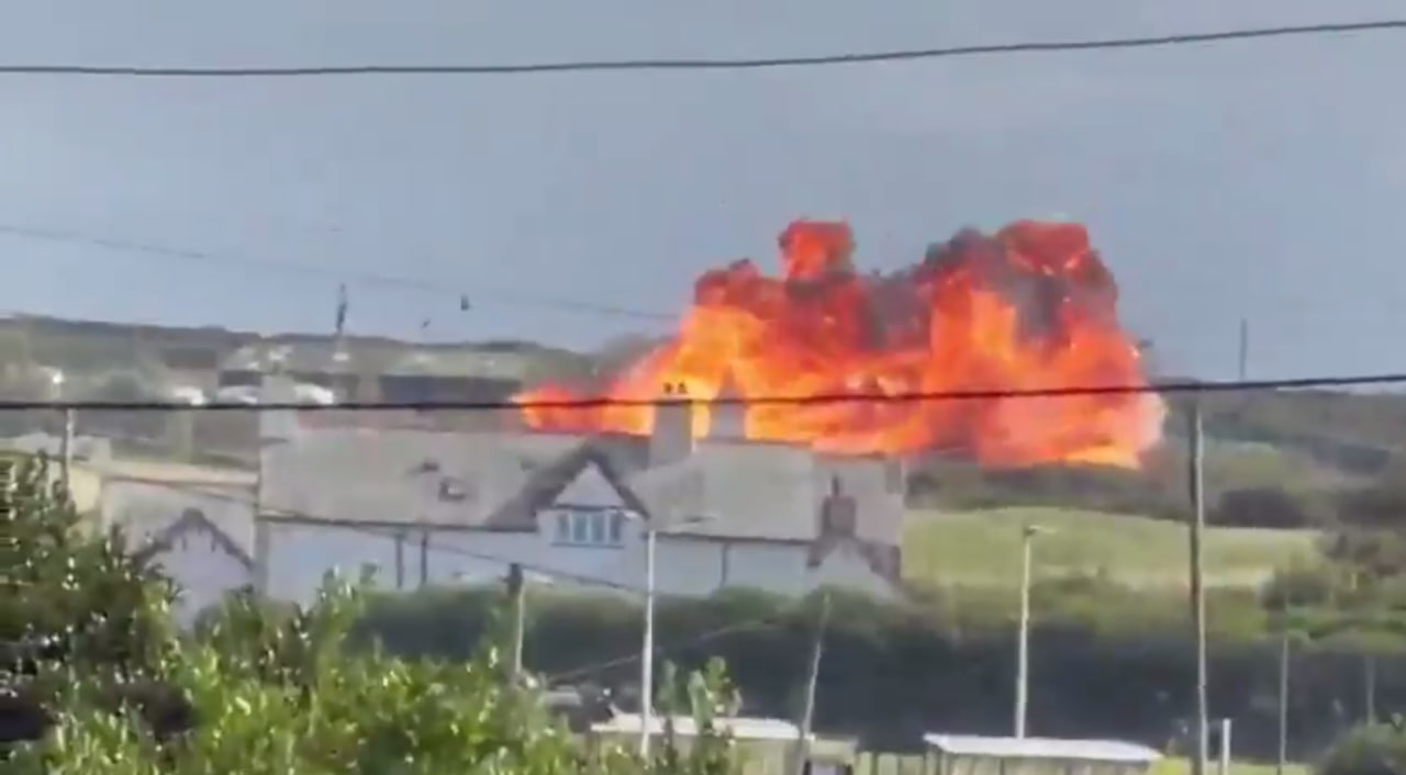 Hawk T2 Training Aircraft Crashed in Wales