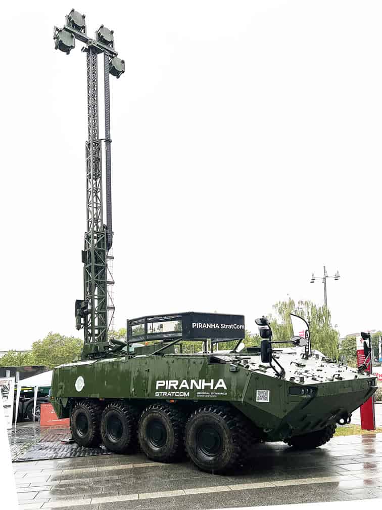 The TaWAN communications vehicle based on the Piranha V. Photo credits: Gerhard Heiming