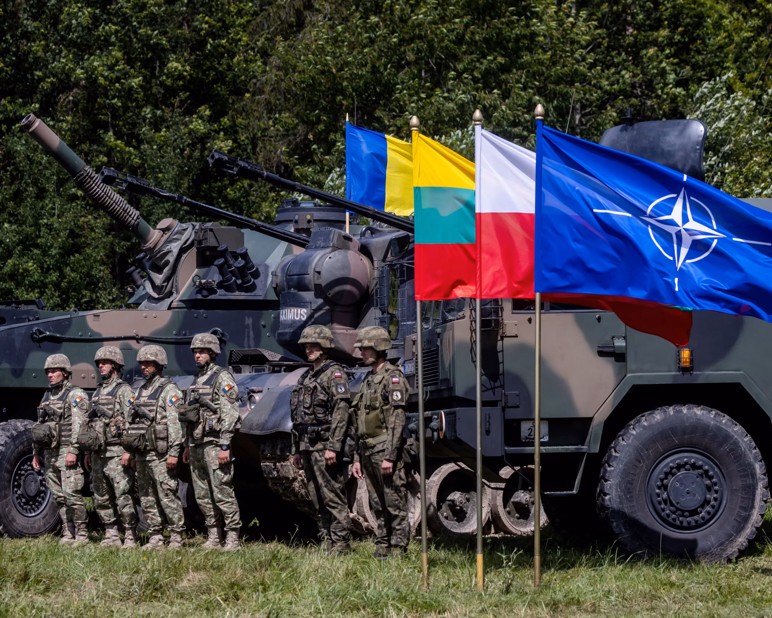 Розвідка Європи попередила про загрозу з боку РФ, натомість Балтія закликає уникати паніки